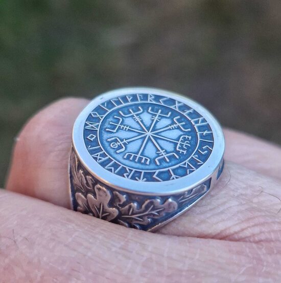 Vegvisir gredzens sudraba